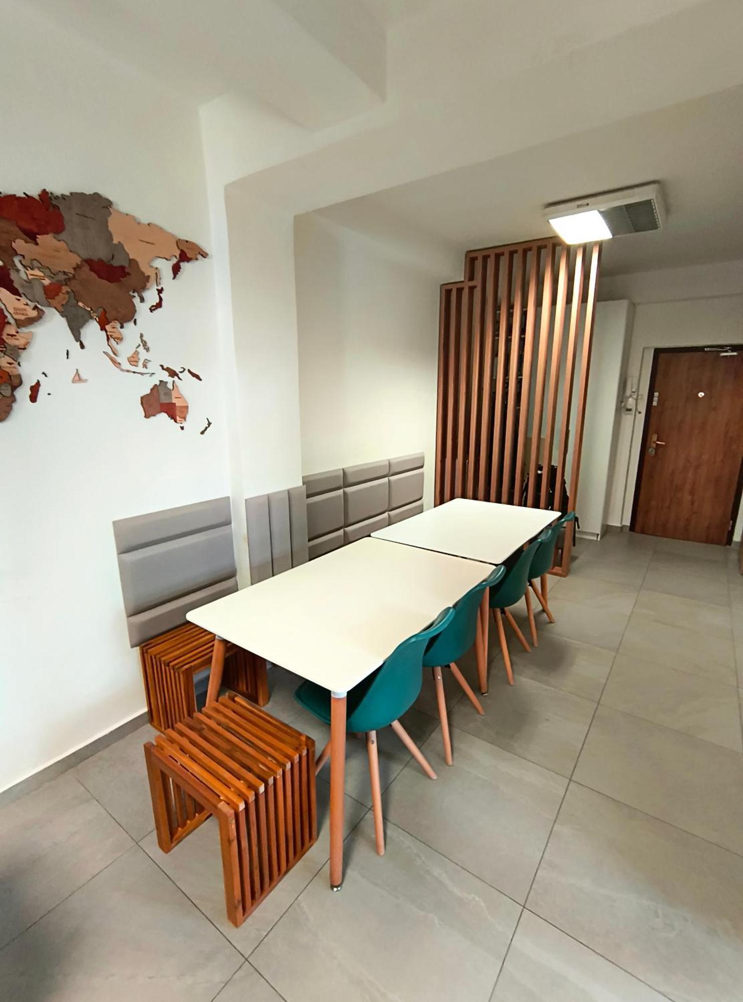 Big Stay - 4 Bedroom, 2 Bathroom Central Apartment With Ac Bratislava Exterior foto